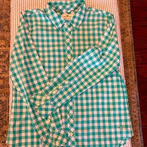 Vineyard Vines button up women’s shirt. Size 6